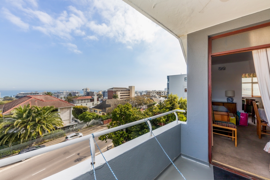 2 Bedroom Property for Sale in Sea Point Western Cape